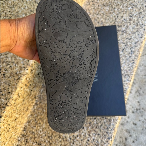 Versace Medusa Slides🛍 - Picture 9 of 10